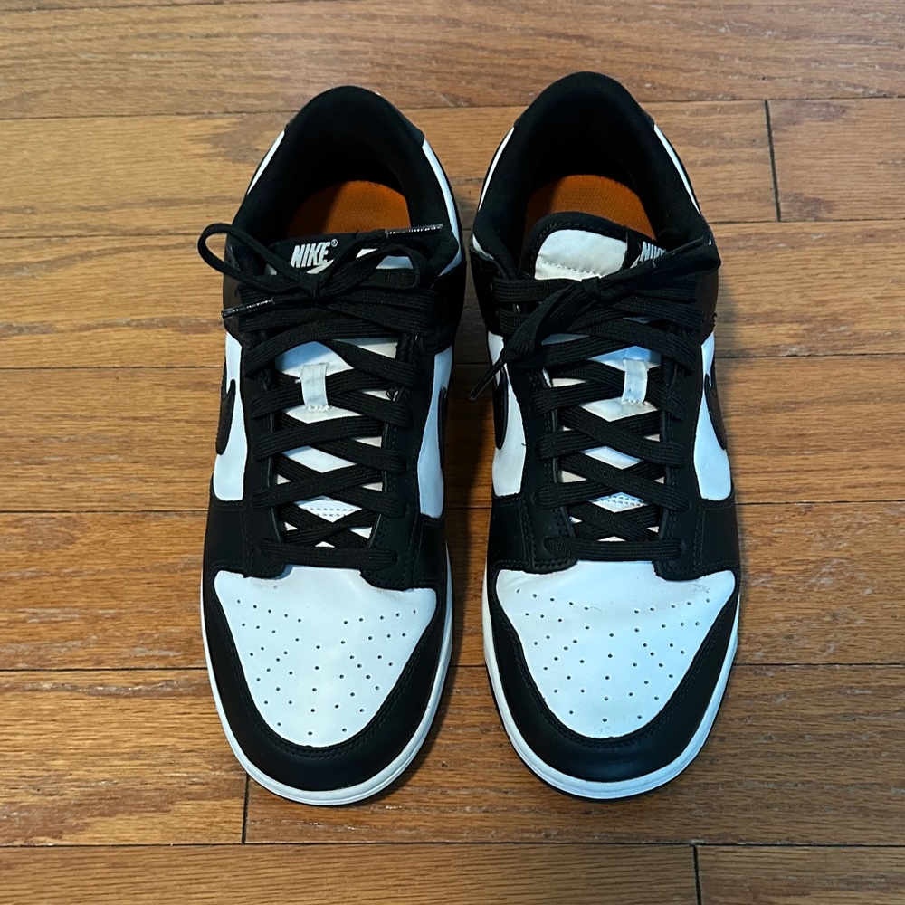 Nike Men's Black and White Low-Top Sneakers - Picture 6 of 6